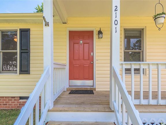 4th image of 2101 Megan Dr