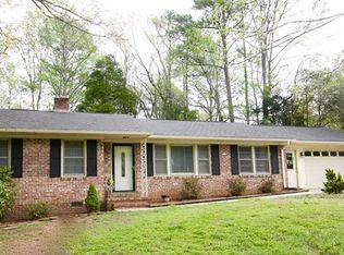405 Sunset Dr, Abbeville, SC 29620