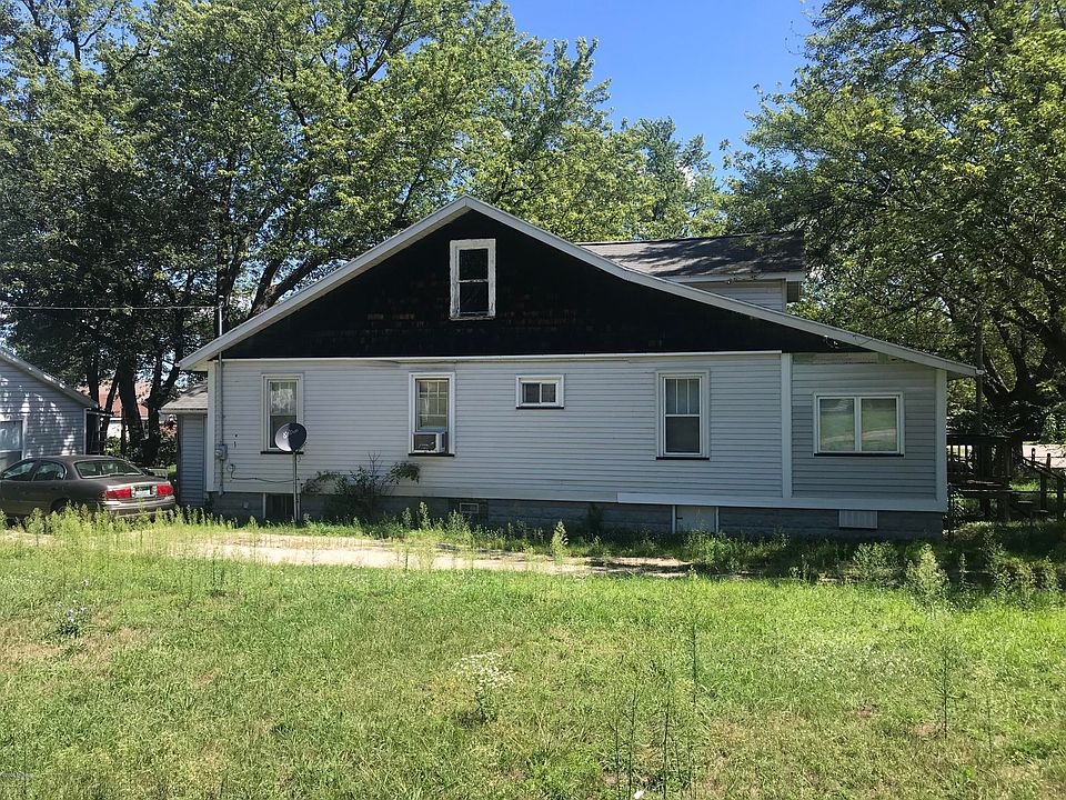 2nd image of 882 Wilson Ave