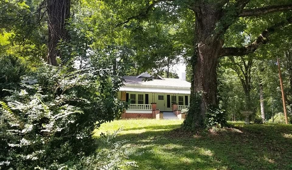 1st image of 3535 Old Cornelia Hwy