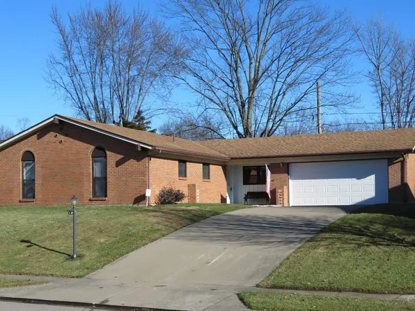 320 Mayfair Dr, Wilmington, OH 45177