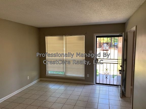 4th image of 5567 Apple Blossom Dr
