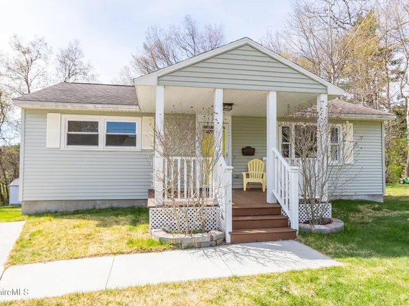 51 Howe Rd, Pittsfield, MA 01201