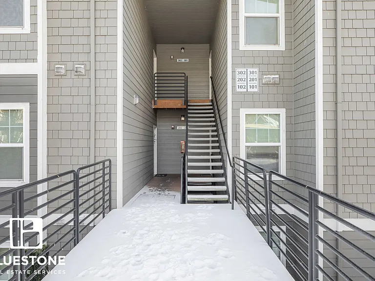 Hawk's Point Apartments — Photo 21