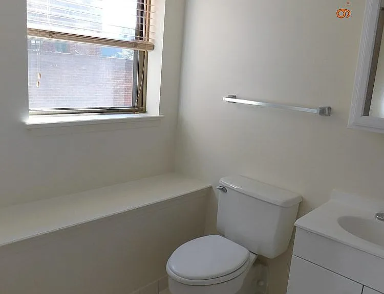 1251 Banks Aly NW #6 — Photo 11