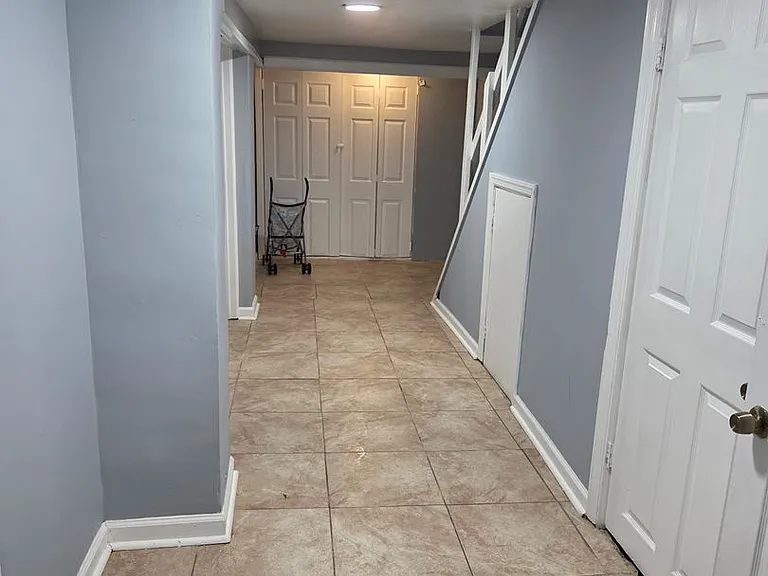 33 Springdale Ave — Photo 45
