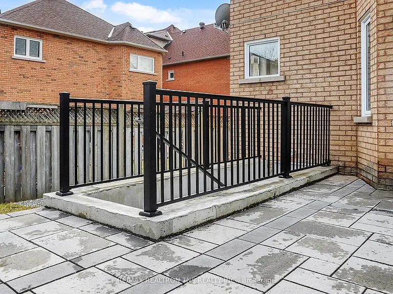 77 Frank Endean Rd — Photo 48