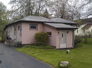 715 Onondaga St, Lewiston, NY 14092