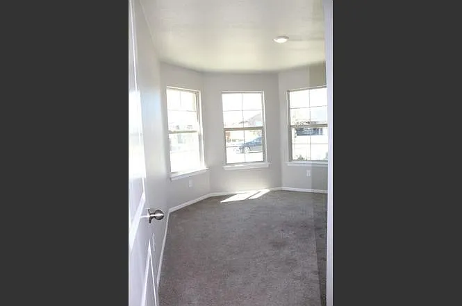 16628 Milwaukee St — Photo 7