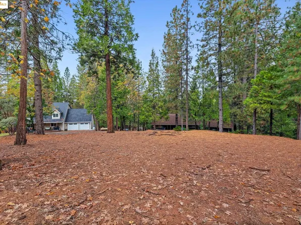 24227 Awahanee Rd, Sonora, CA 95370