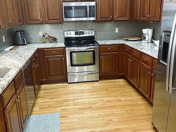 3rd image of 1730 Gosnold Bluff Rd