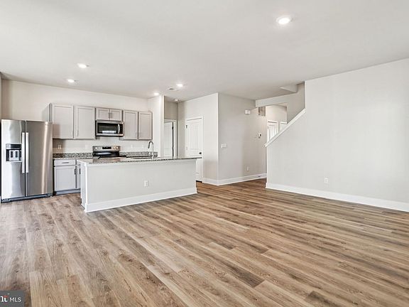 6th image of this home