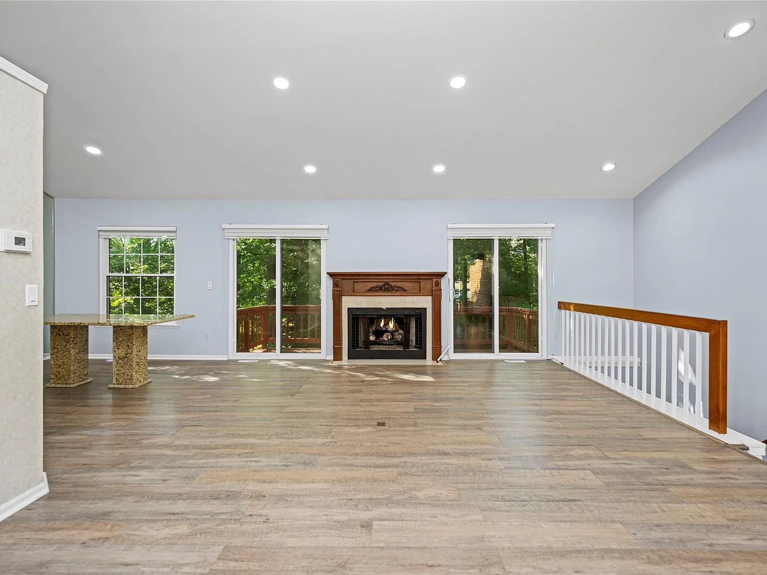 3 bed, 3.0 bath, 1448 sqft, $3,000 — Photo 4
