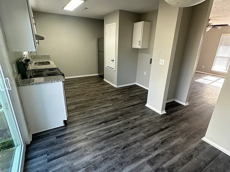 3438 W Harvard St — Photo 3