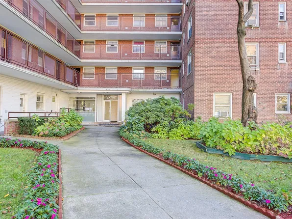 98-20 62nd Drive #15H, Rego Park, NY 11374