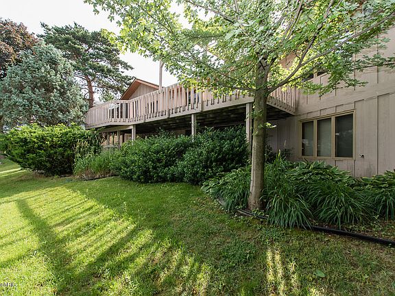 2nd image of 1160 E Lakeside Dr