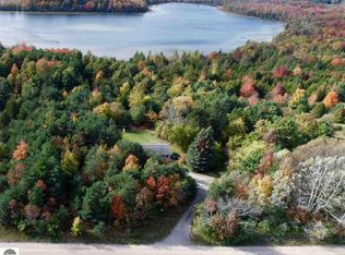 5467 N Putnam Rd, Northport, MI 49670