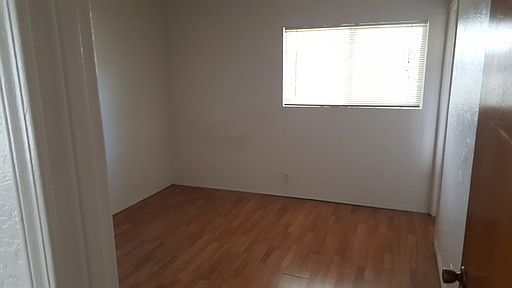 5th image of 844 Chelwood Park Blvd NE APT 10