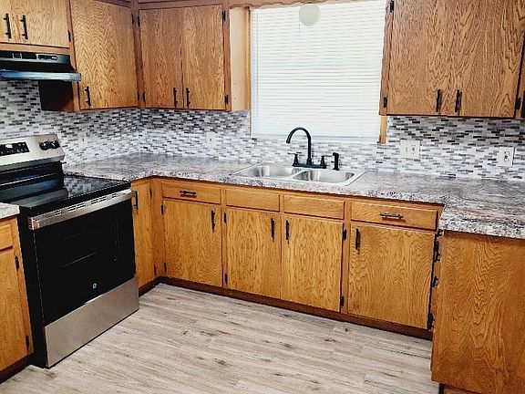 3rd image of 2729 Guadalupe St