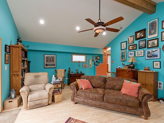 5th image of 6649 Maple Lane Dr