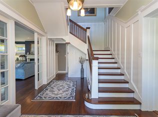 875 Richmond Ave, Victoria, BC V8S 3Z2