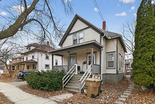 822 E Dayton St #1 Photo 1 822 E Dayton St #1 Photo 1