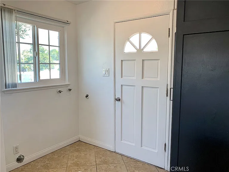 11105 Milano Ave — Photo 10