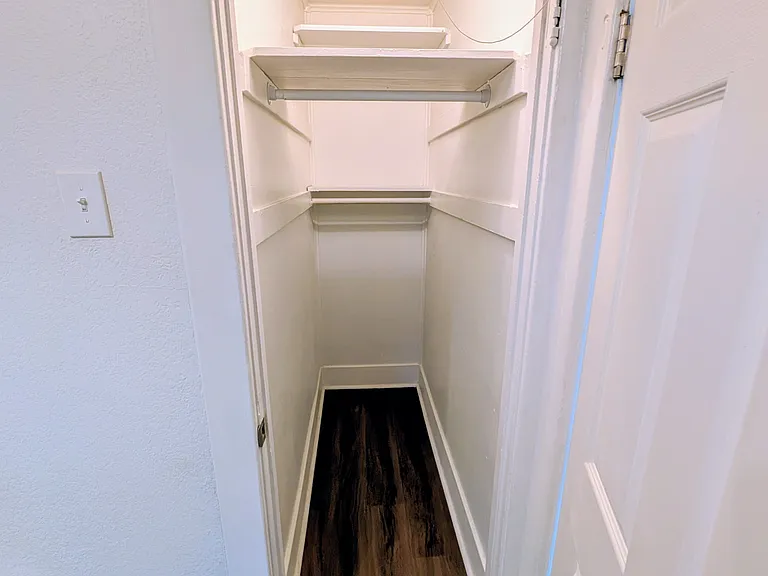 6217 Outlook Ave — Photo 8