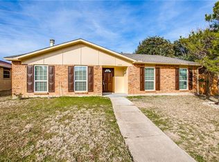 2809 Weather Vane Ln, Dallas, TX 75228