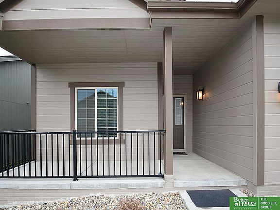 3rd image of 4507 N 176th St