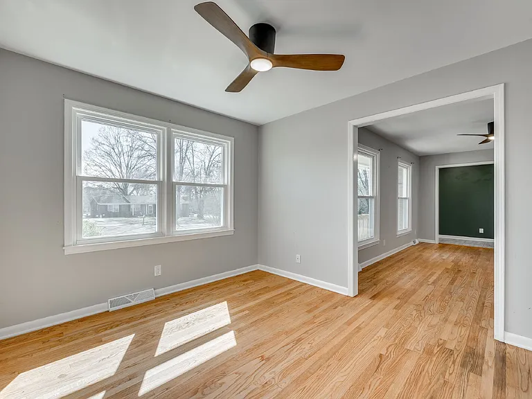 1615 Tillman St — Photo 10