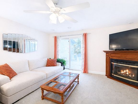 3rd image of 113 New Athol Rd Unit 35