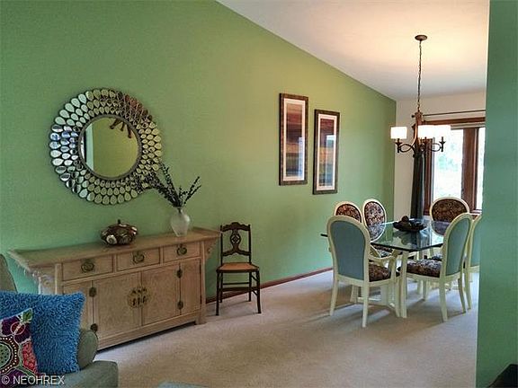 3rd image of 28056 Stonegate Cir