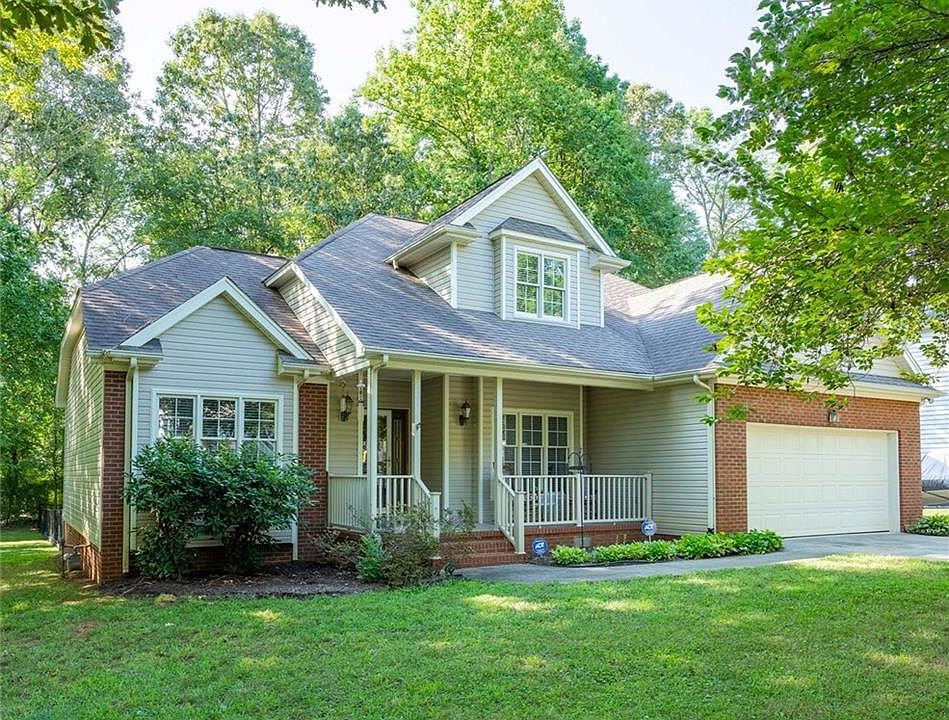 1st image of 500 Brookfield Dr