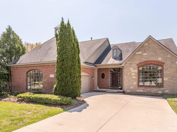 5426 Pinnacle Ct, Ann Arbor, MI 48108