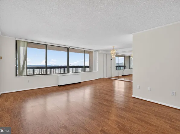 3701 S George Mason Dr Unit 2407N, Falls Church, VA 22041