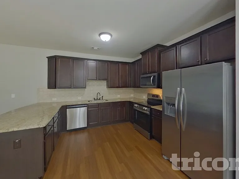 217 Adeline Ln — Photo 4