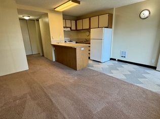 4130 11th Ave NE #604, Seattle, WA 98105