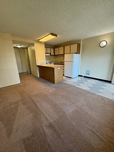 4130 11th Ave NE #604 Photo 1