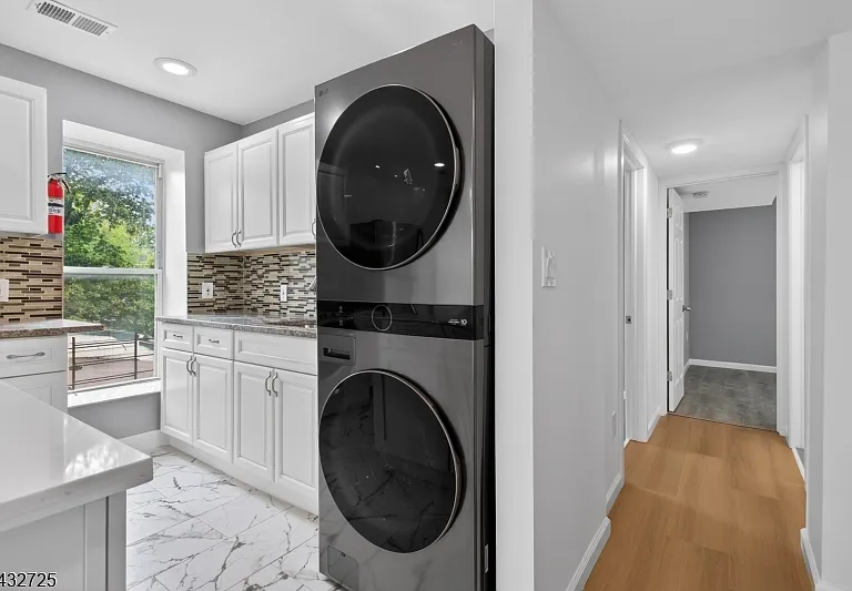 223 Main St #2 — Photo 3