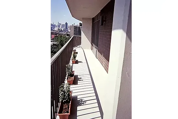 Sold by Daniel Gale Sotheby's International Realty | media 19