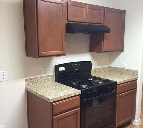 4th image of 712 S Ella Creek Dr