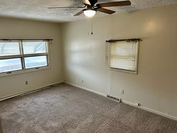 3rd image of 1162 N Schuyler Ave