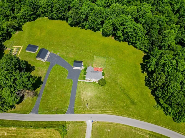 953 Doddy Church Rd, Scottsville, KY 42164