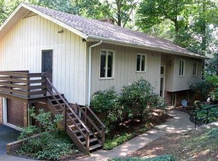 142 Hawthorne Rd, Banner Elk, NC 28604