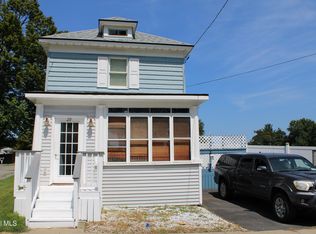 29 Chestnut St, Rensselaer, NY 12144