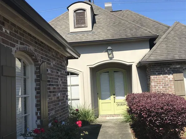9068 Foxgate Dr, Baton Rouge, LA 70809