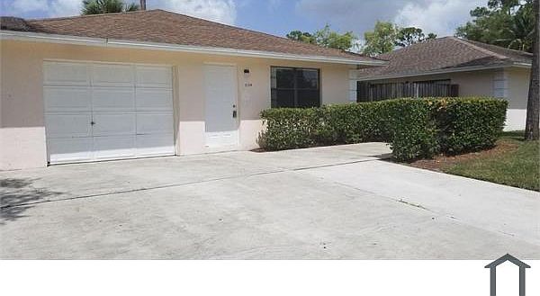 1st image of 1134 Hyacinth Pl