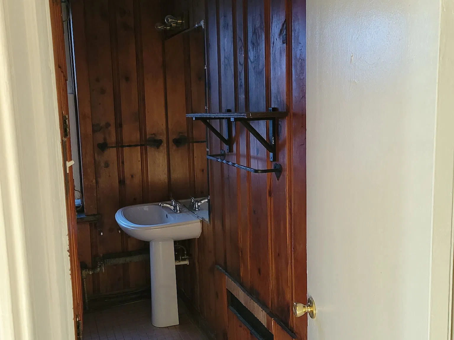 2 bed, 1050 sqft, $1,350 — Photo 3