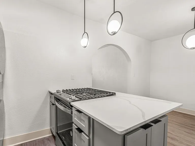 Native Lands Apartments — Photo 18